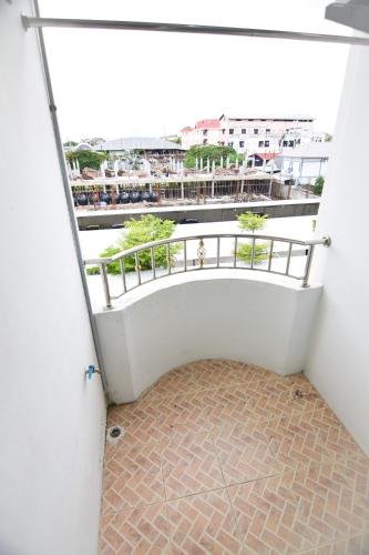 %name BBPlace Suvarnabhumi กรุงเทพ