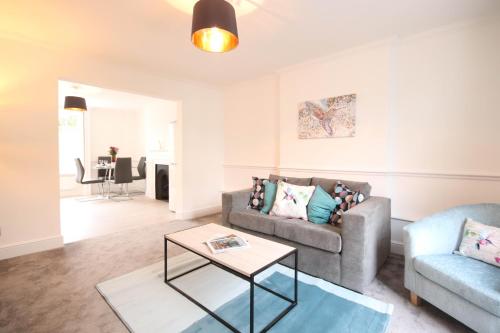 Art Of Rest Serviced Apartments - Bridge Street, , Surrey