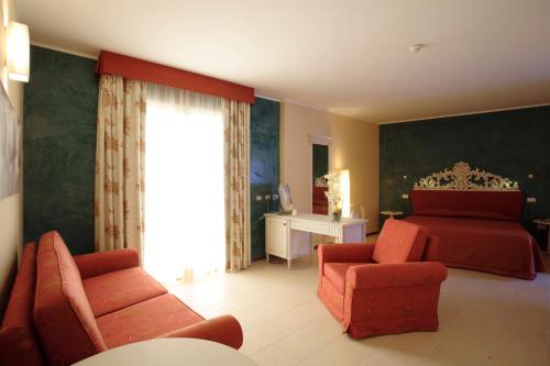 Janus Hotel - image 12