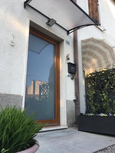 A szálláshely kívülről, MeM House - Tra il Lago di Garda e Verona in Castelnuovo del Garda