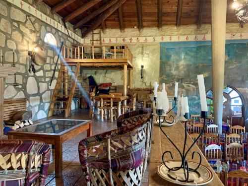 Restorāns, Hotel Mansion Tarahumara in Areponamichic