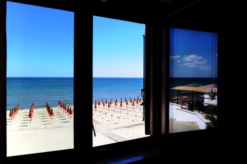 Kilátás, Lido Impero in Palagiano