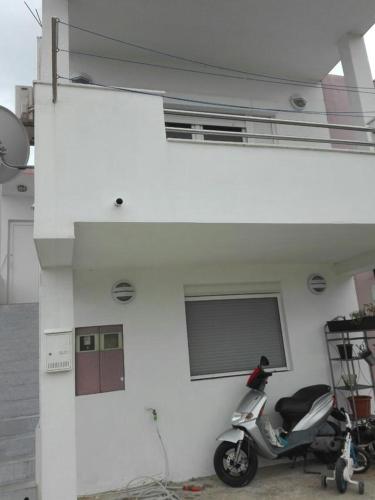 Apartments by the sea Mastrinka Ciovo - 16574 - image 7