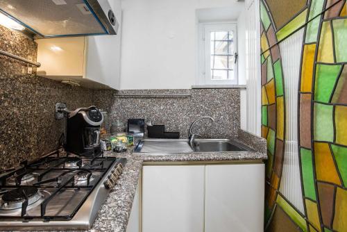 Black And White Suite – Rome