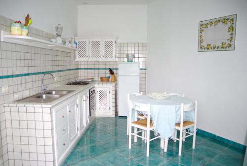 virtuve, Villa delle bougainvillée (Villa delle bougainvillee) in Villanova