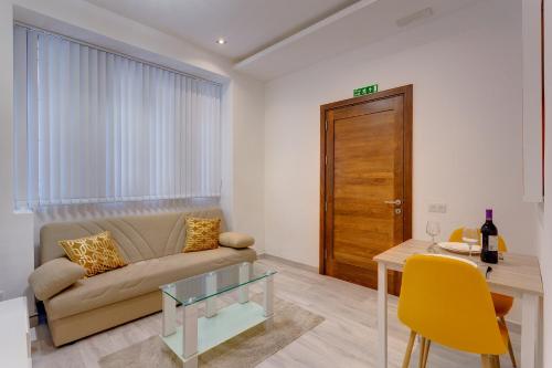 Modern Apartment 20 meters from the Promenade