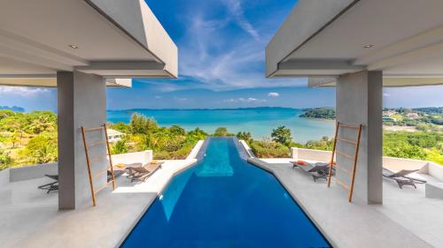 Swimming pool, Villa Leelawadee in Ao Por