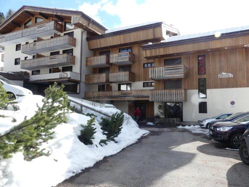 Parnasse 2-203 - Bel appartement sur les pistes de ski et dans le village, au calme Over view