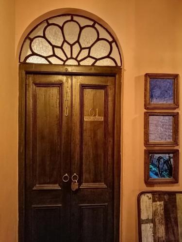 Calcutta Bungalow – Calcutta, LA