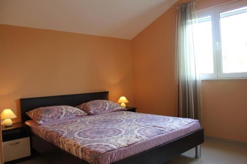 Doris Apartment - image 8