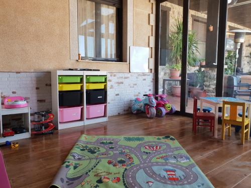 Játszótér, Hostal Cabanas in Canada Del Hoyo