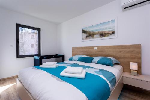 Apartment LUX with Seaview