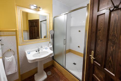 187928681 Hotel Soho Boutique Palacio San Gabriel