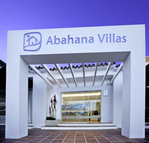 Abahana Villas Blue Cati