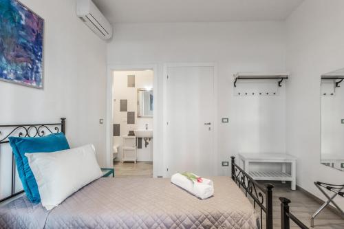 Central City Rooms - image 9