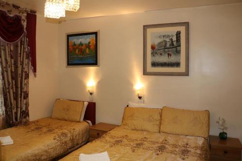 Barry House - image 9