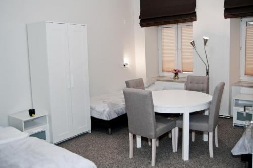 1 twin bed