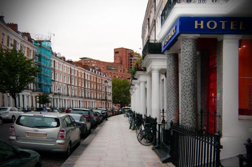 Westbury Hotel – London