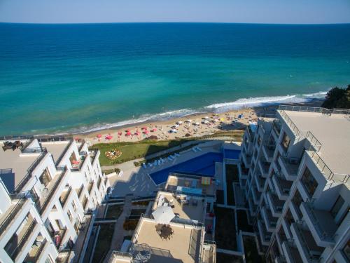 Exterior view, Penthouse at White Cliffs in Byala