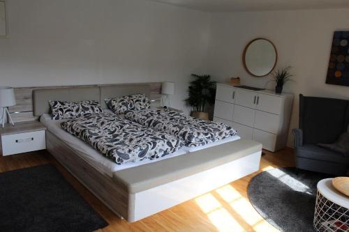 Apartment image 2