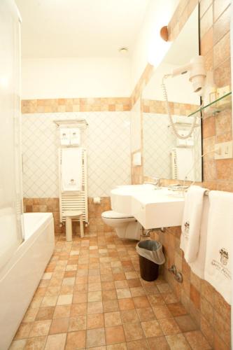 Hotel Delle Terme Santa Agnese Stop at Hotel Delle Terme Santa Agnese to discover the wonders of Bagno Di Romagna. The property features a wide range of facilities to make your stay a pleasant experience. Service-minded staff will 