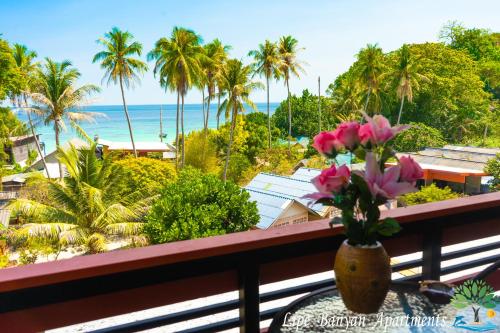 Lipe Banyan Apartments