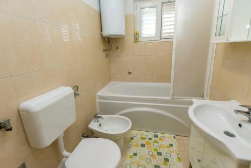 Apartment Linda - image 11
