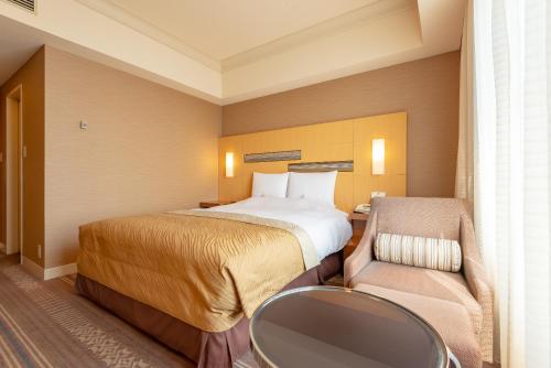 Compact Double Room - Non-Smoking