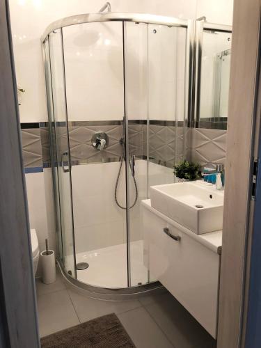 Ozarowska 77 - 1BR by Homeprime