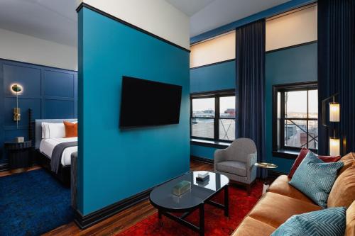 room detail thumbnail 0