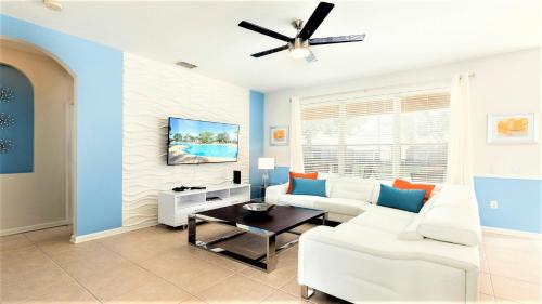 Windsor Hills 6 Bedrooms Pool Villa, 2.5 miles to Disney - 2607DS in Orlando, USA