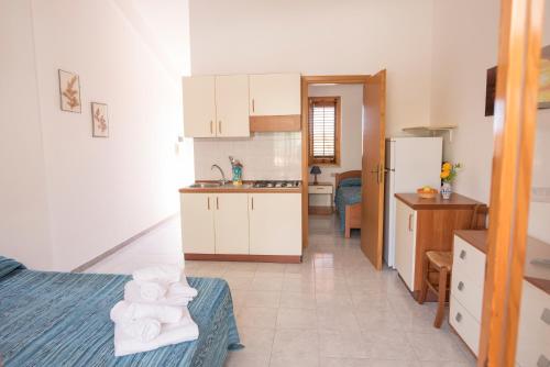 Studio 200 meters from the sea wifi self catering - image 3