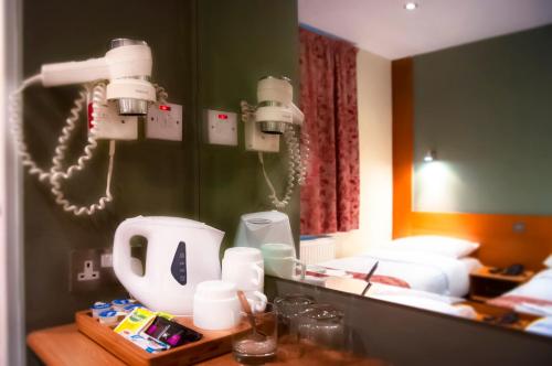 Westbury Hotel Kensington - image 10