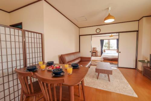 Maru House