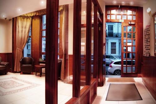 ウエストベリー ホテル