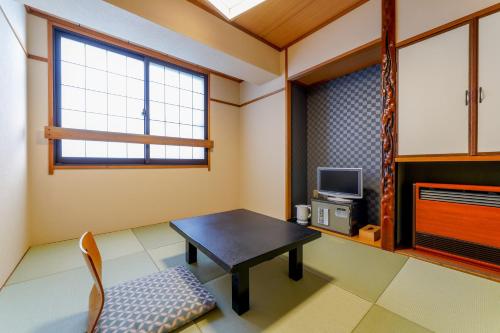 Ryokan Wakamiya - Tap to explore photos