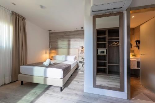 Hotel Oasis - image 13