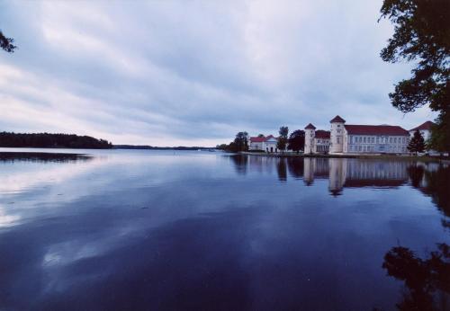 Marstall im Schlosspark Rheinsberg, Rheinsberg (foto 8)