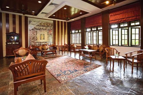 로비, 홀리데이 빌라 비치 리조트 앤 스파 체라팅 (Holiday Villa Beach Resort & Spa Cherating) in 체러팅