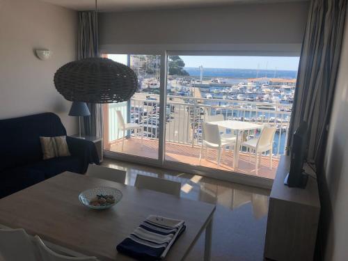 Apartamentos la Catifa - image 2
