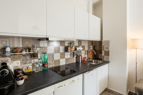 Chic appartement Centre NICE au calme vue colline