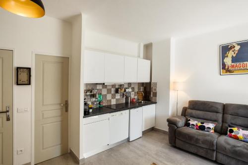 Chic appartement Centre NICE au calme vue colline - image 13