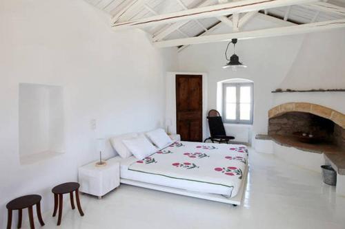 Luxurious Residence in village gîte à louer Kythera
