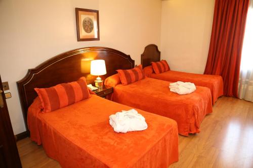 Double or twin room, 3 beds