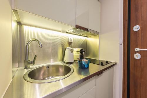 Stunning Acropolis view at City Center - image 14