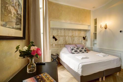 Apartments Du Louvre - image 5