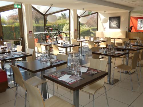 ibis Saintes - image 12
