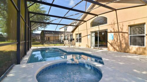 Shooting Star - Family friendly 4 bed pool home on Emerald Island Resort - close to Disney World! detail