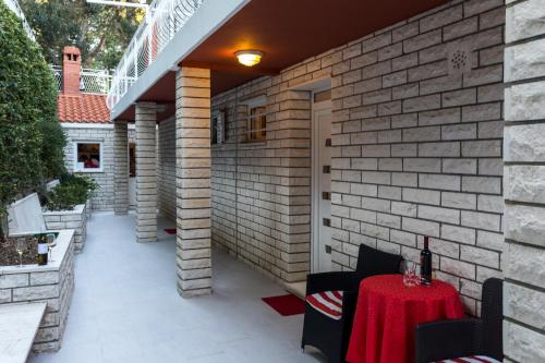 Apartments Lile 5