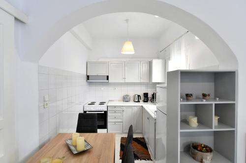  Two bedroom House - Paroikia Central in Parikia